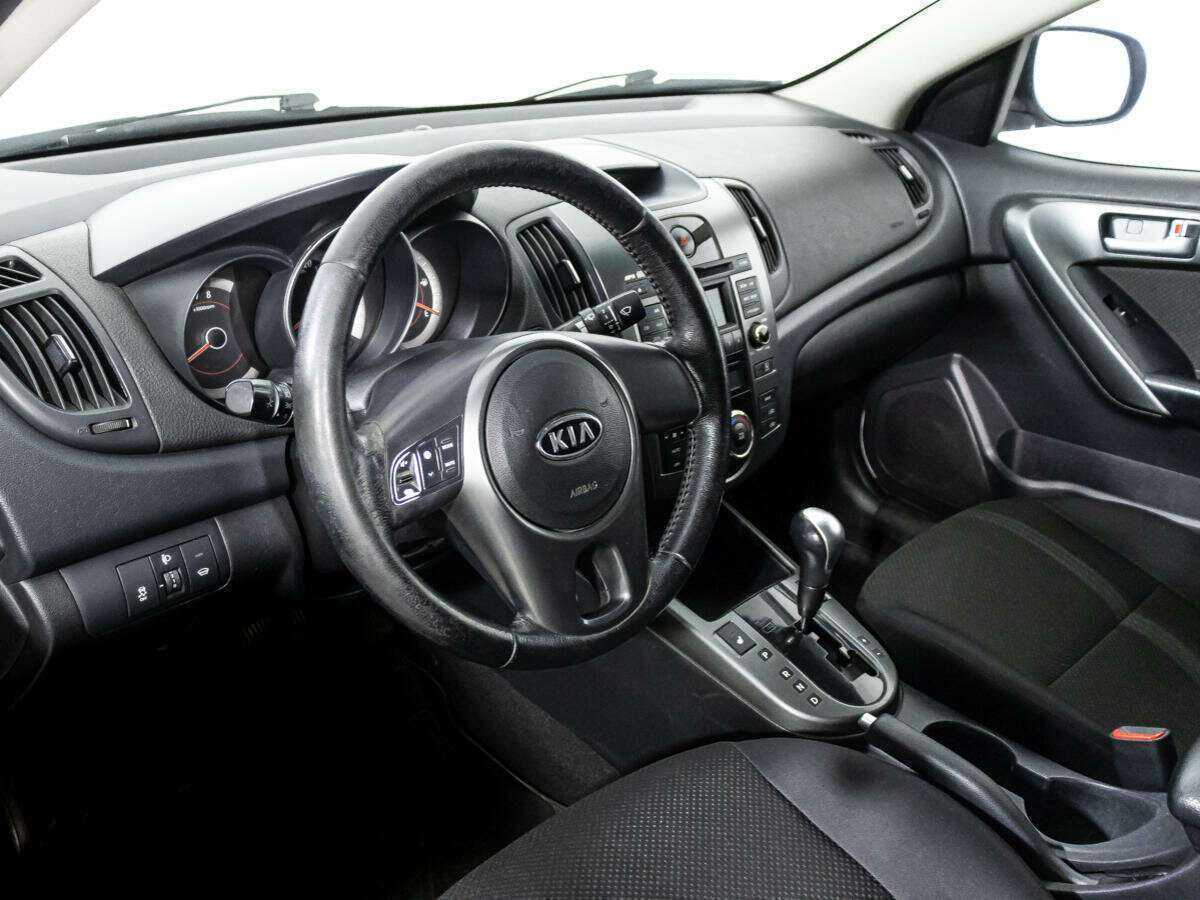 Купить Kia Cerato с пробегом. Фото: #10