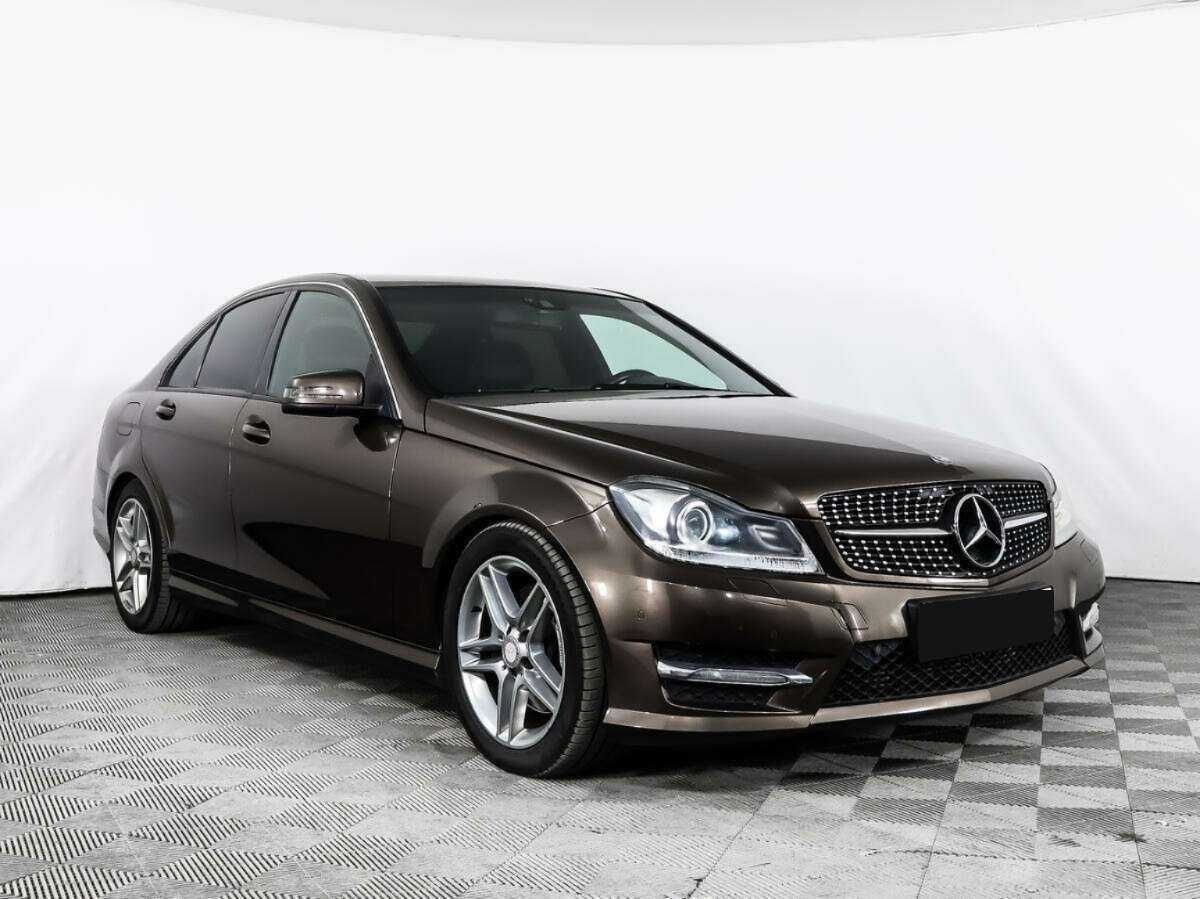 Купить Mercedes-Benz C-Класс с пробегом. Фото: #2