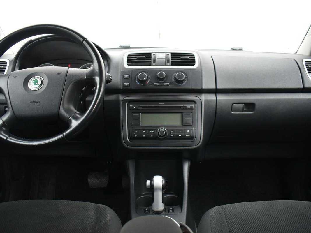 Купить Skoda Fabia с пробегом. Фото: #11