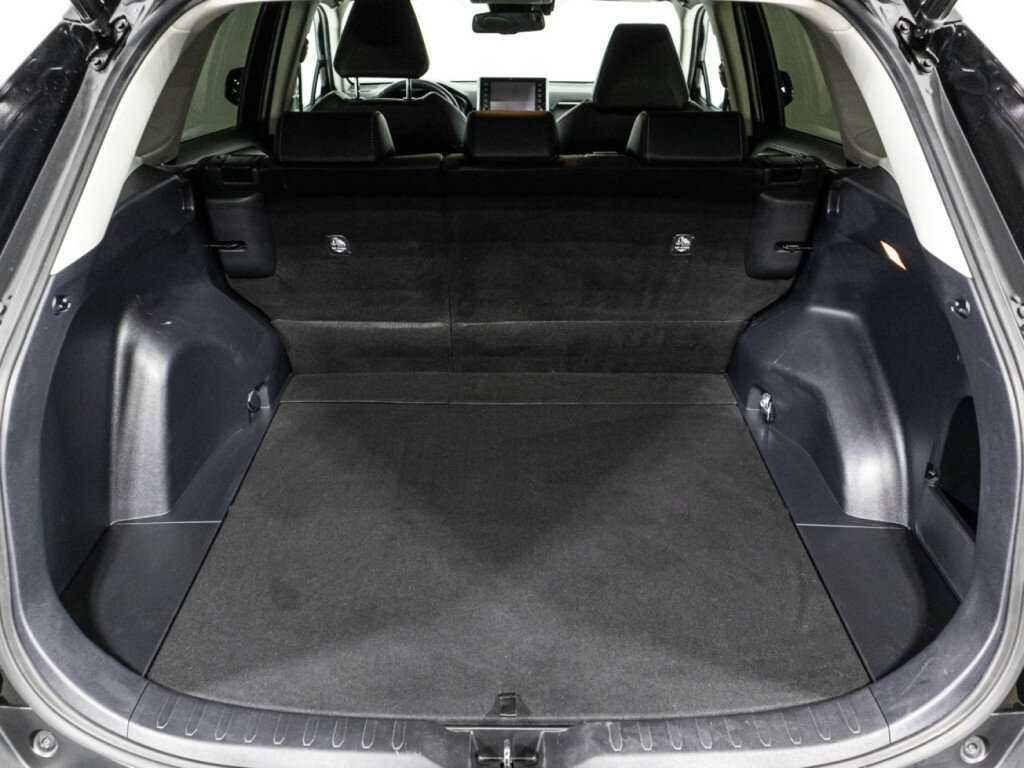 Купить Toyota RAV4 с пробегом. Фото: #14