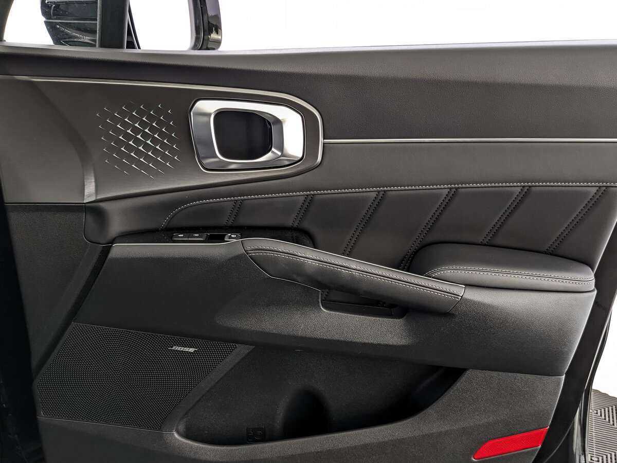 Купить Kia Sorento с пробегом. Фото: #19