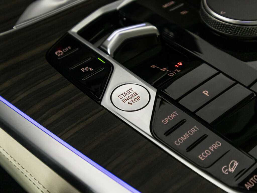Купить BMW X7 с пробегом. Фото: #24