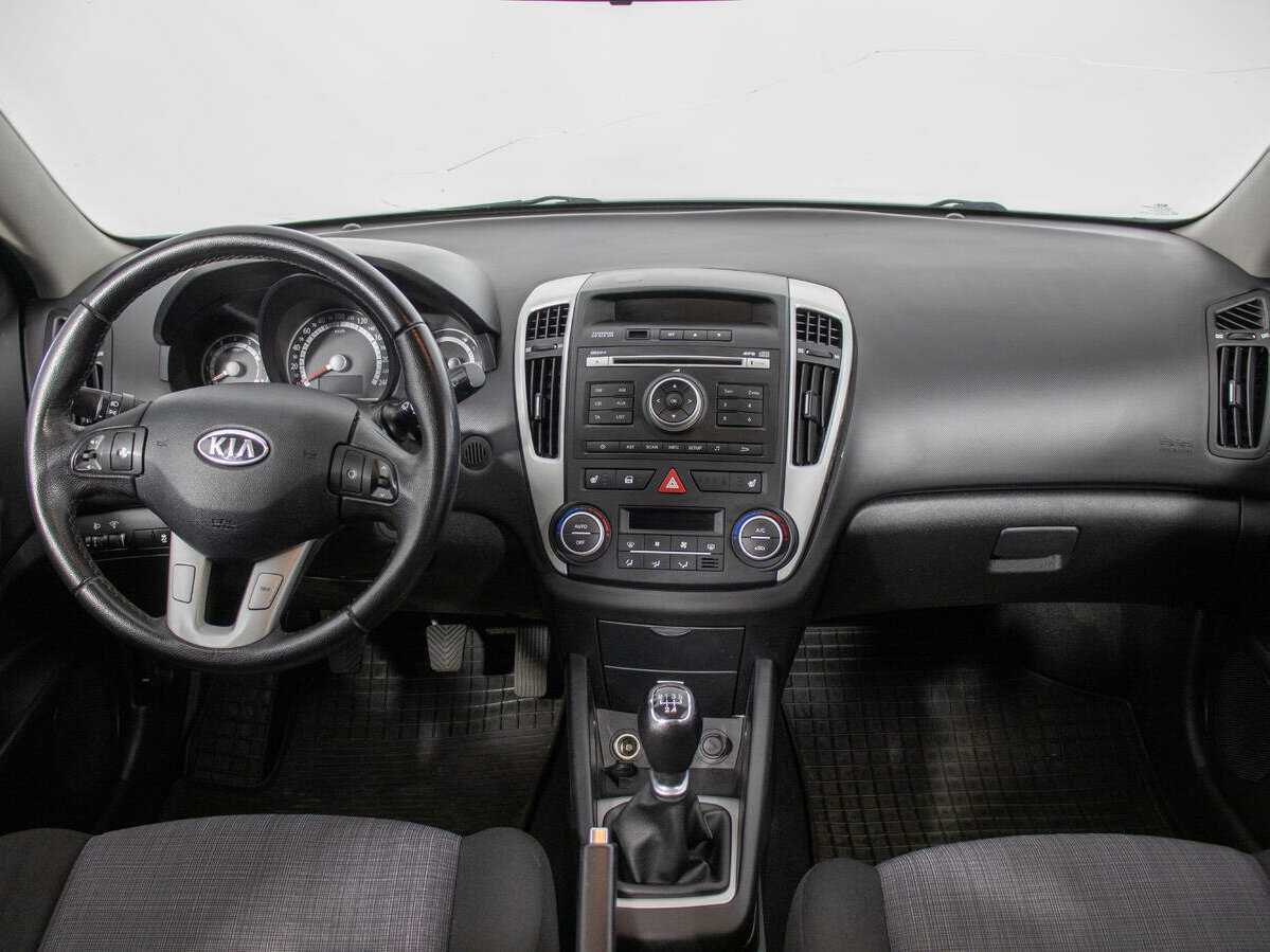 Купить Kia Ceed с пробегом. Фото: #12