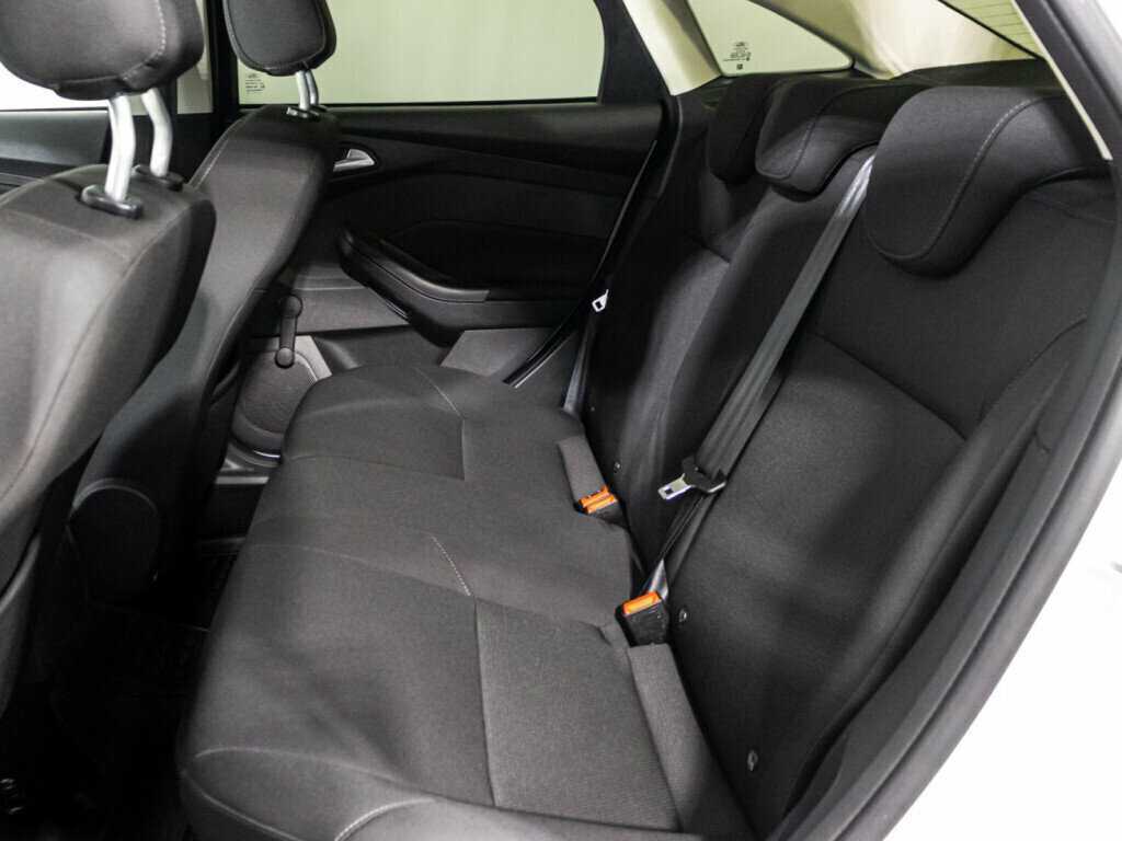 Купить Ford Focus с пробегом. Фото: #9