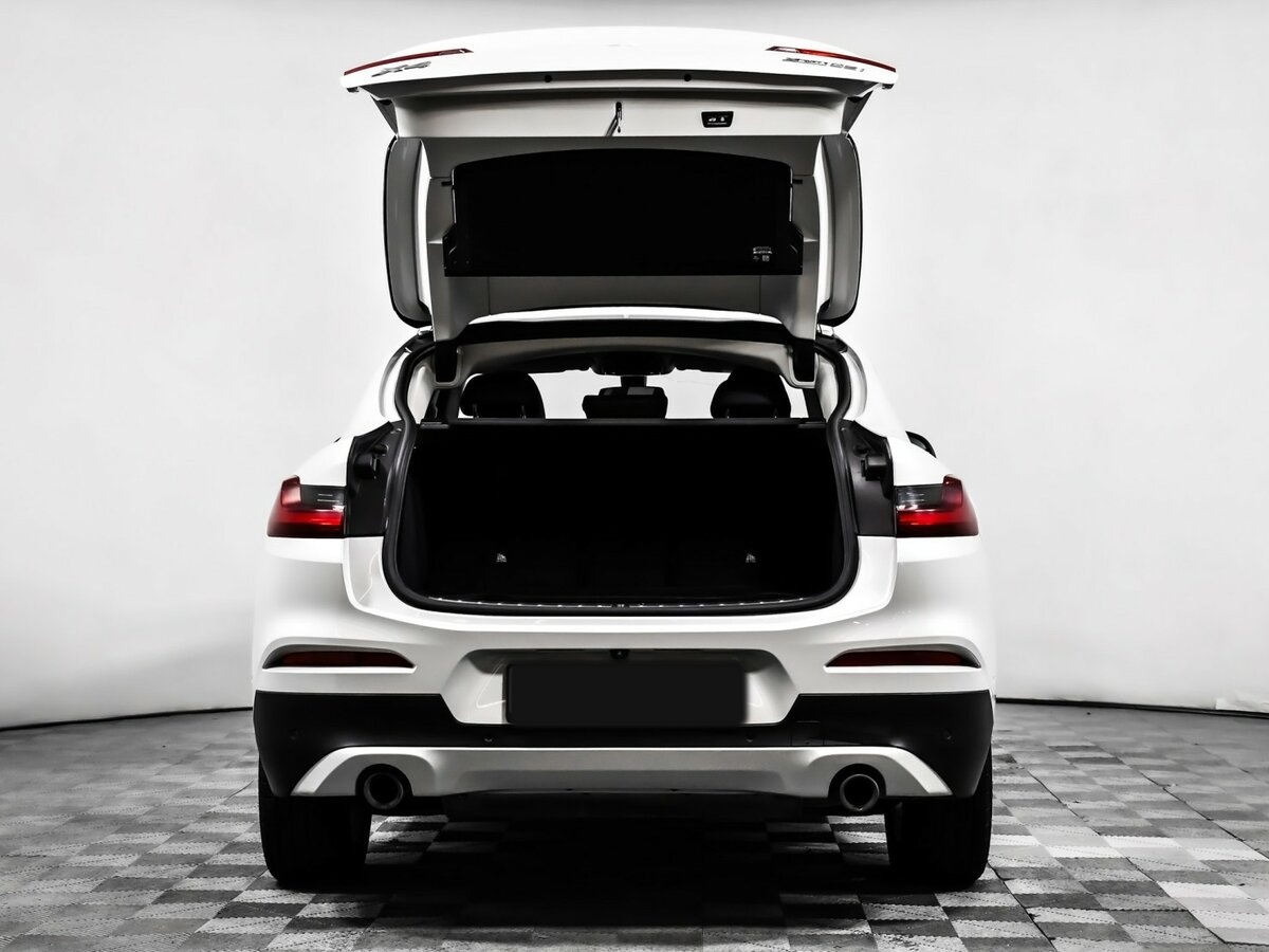 Купить BMW X4 с пробегом. Фото: #16
