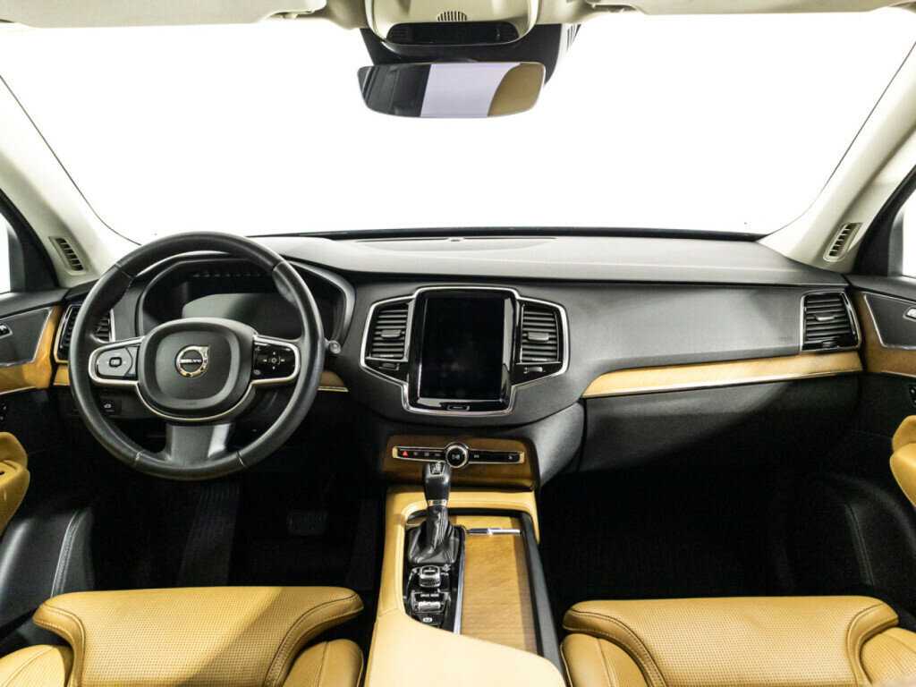 Купить Volvo XC90 с пробегом. Фото: #12