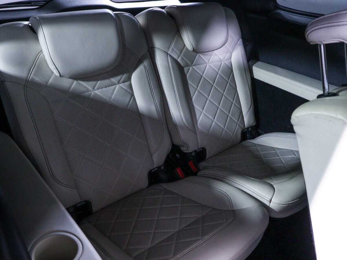 Купить Mercedes-Benz GLS с пробегом. Фото: #18