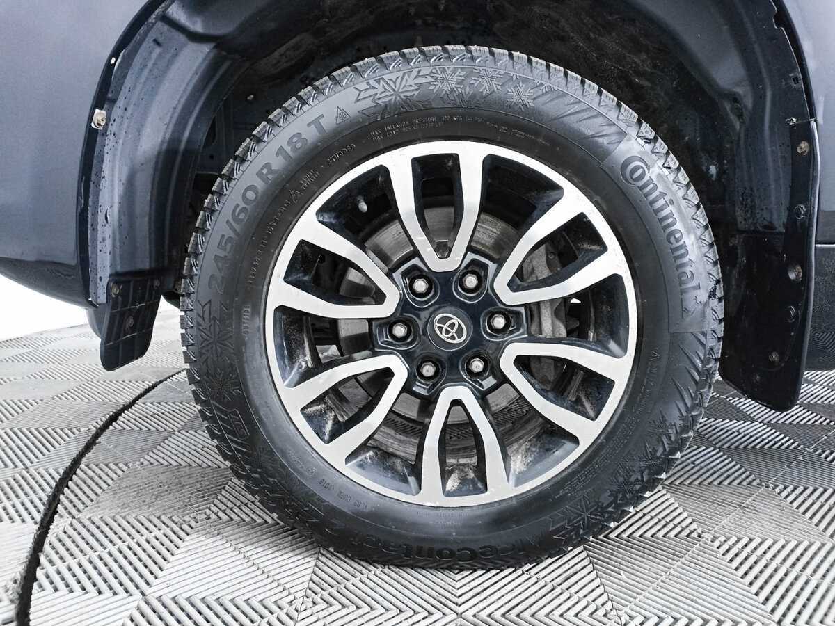 Купить Toyota Land Cruiser Prado с пробегом. Фото: #17