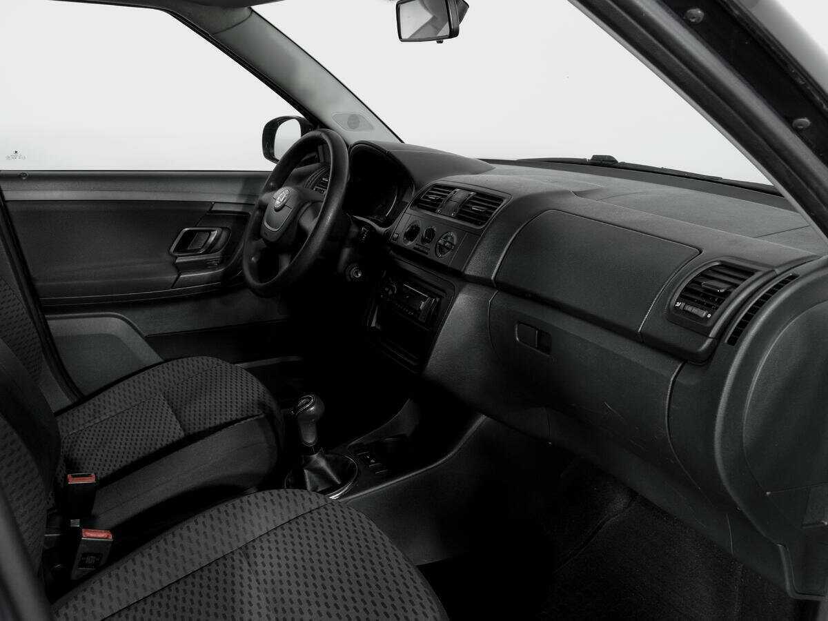 Купить Skoda Fabia с пробегом. Фото: #8