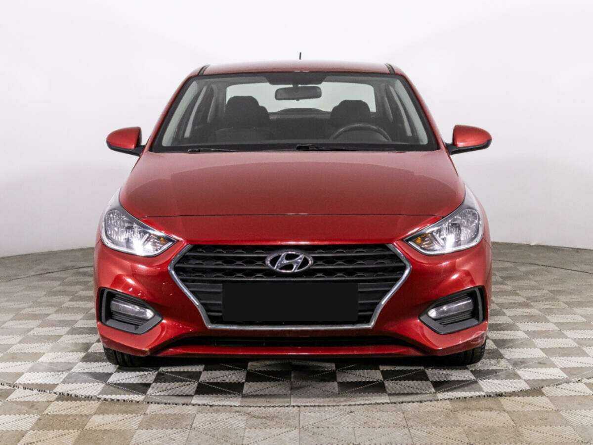 Купить Hyundai Solaris с пробегом. Фото: #1