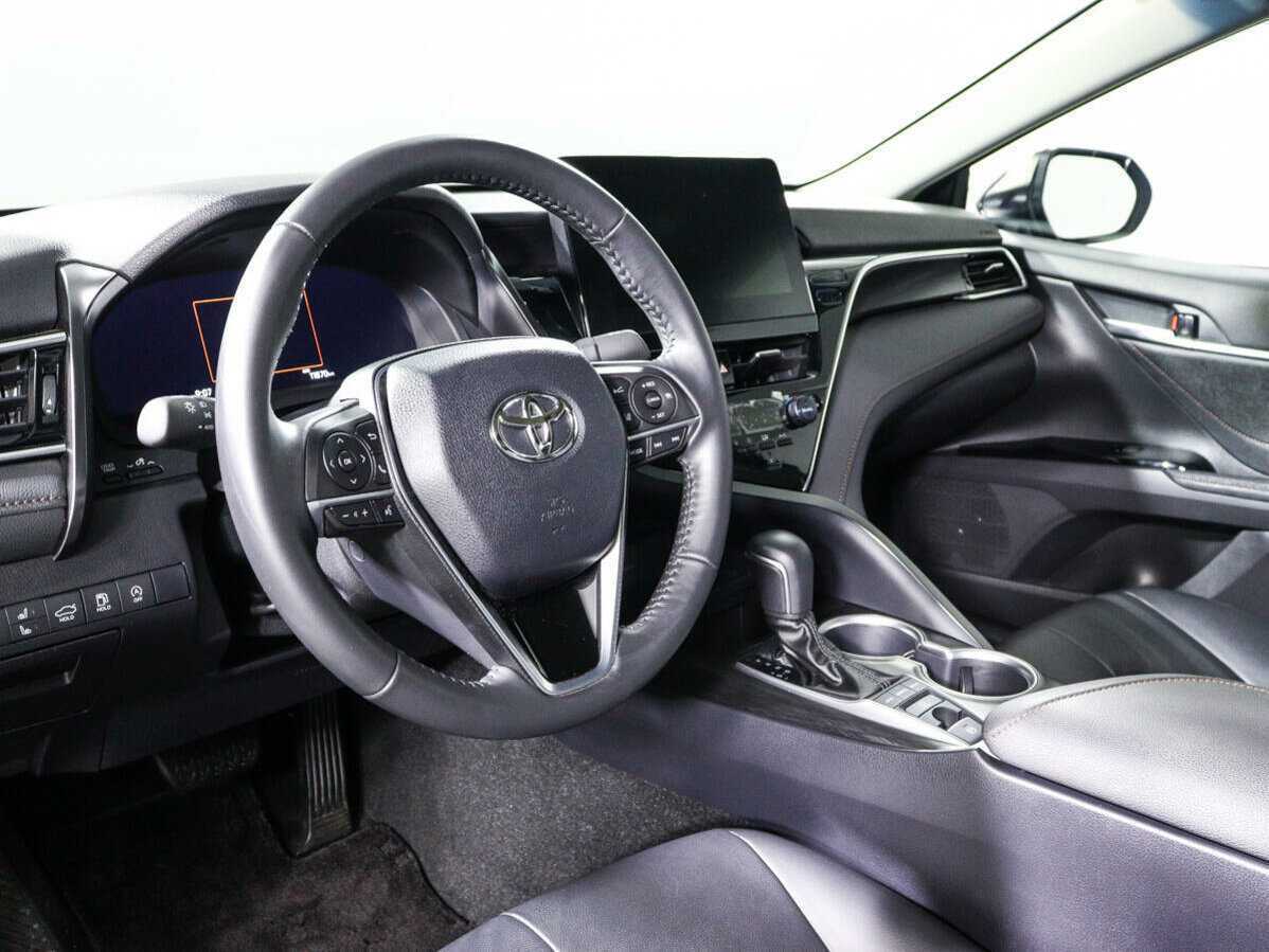 Купить Toyota Camry с пробегом. Фото: #11