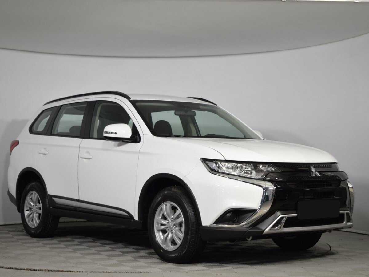 Купить Mitsubishi Outlander с пробегом. Фото: #2