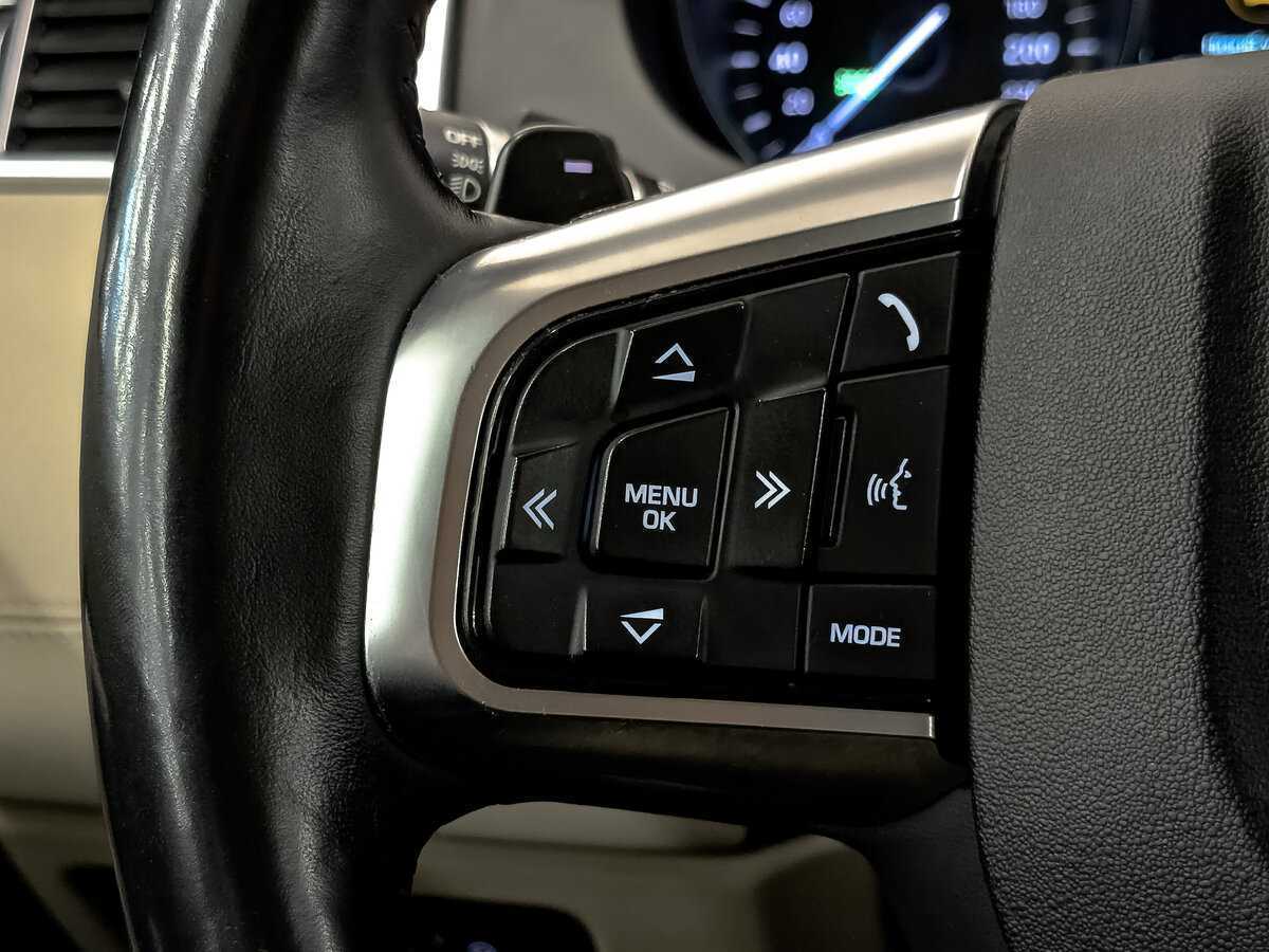 Купить Land Rover Discovery Sport с пробегом. Фото: #28