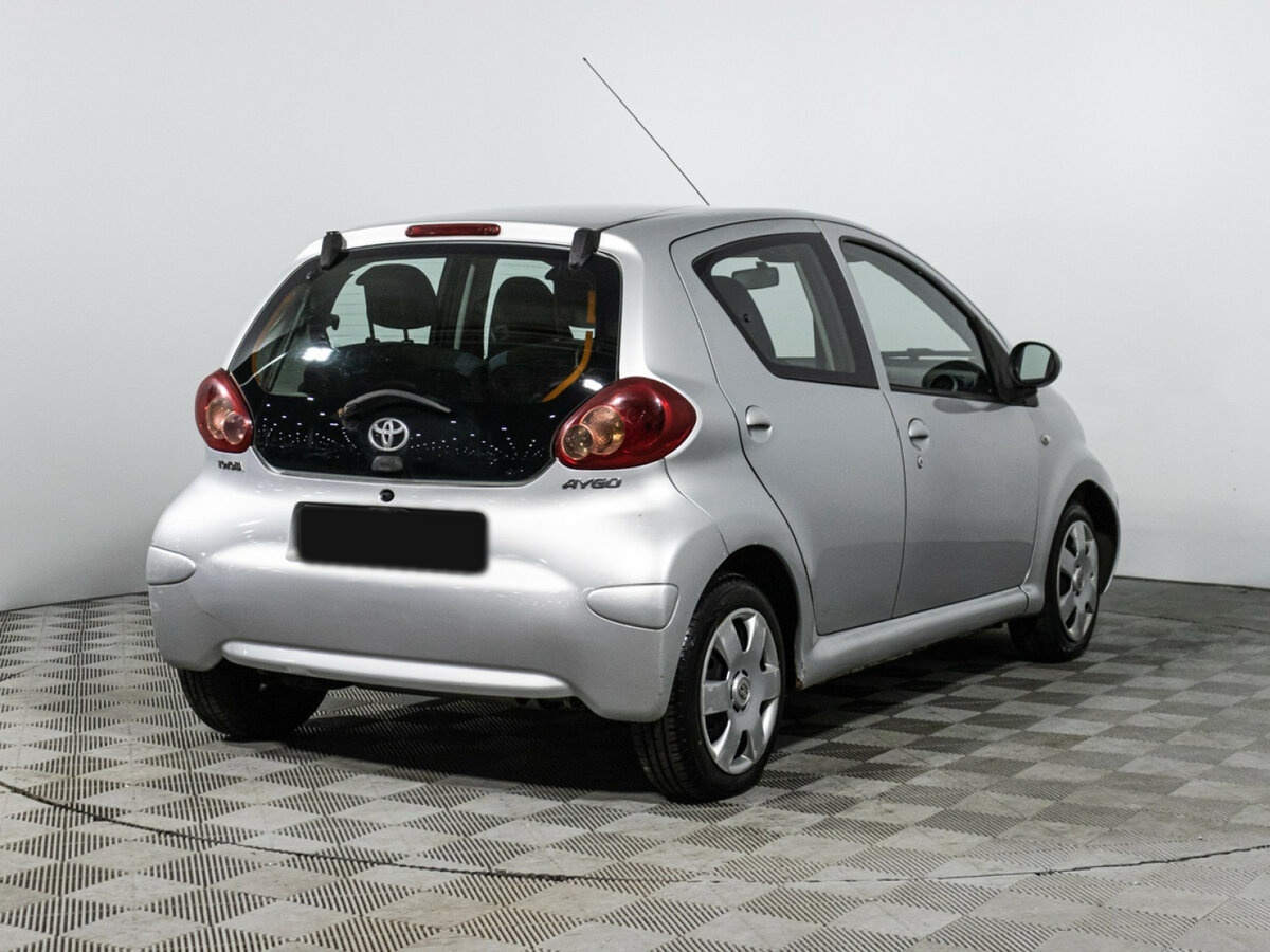 Купить Toyota Aygo с пробегом. Фото: #4