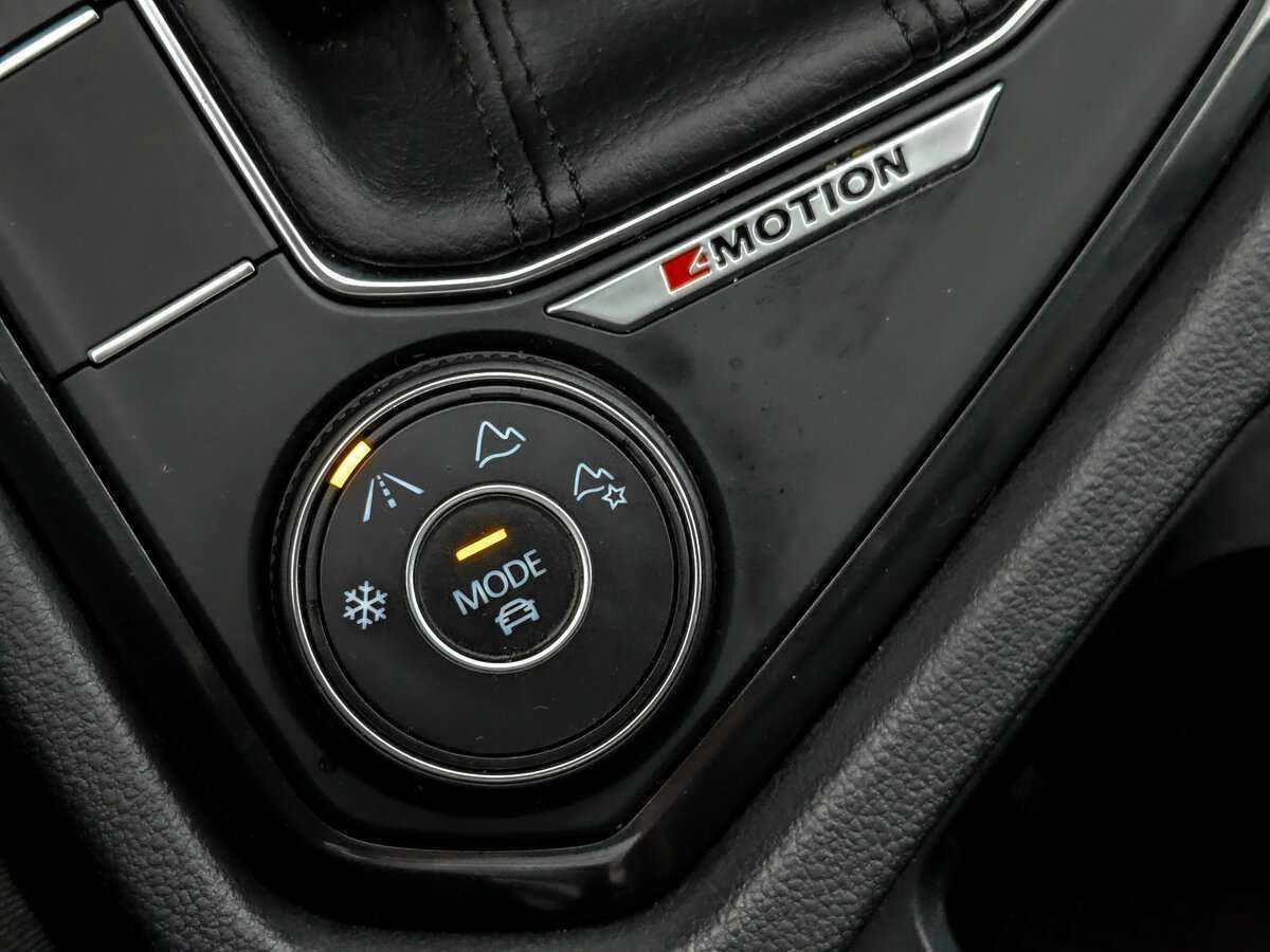 Купить Volkswagen Tiguan с пробегом. Фото: #21