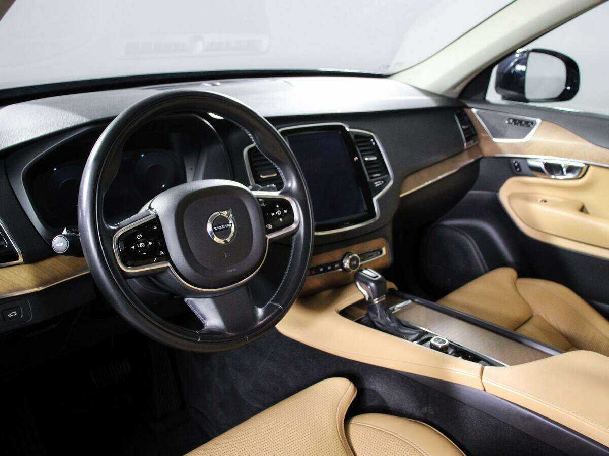 Купить Volvo XC90 с пробегом. Фото: #11