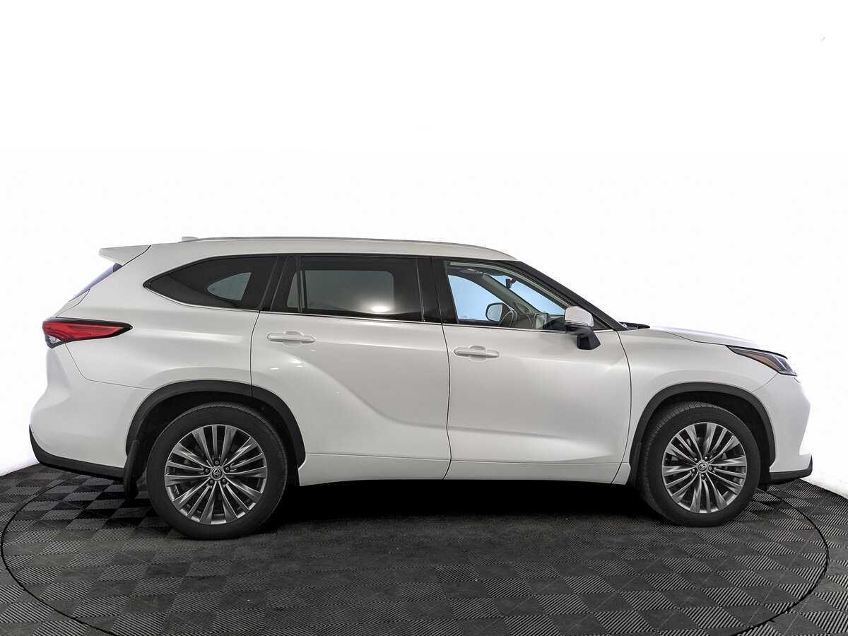 Купить Toyota Highlander с пробегом. Фото: #3