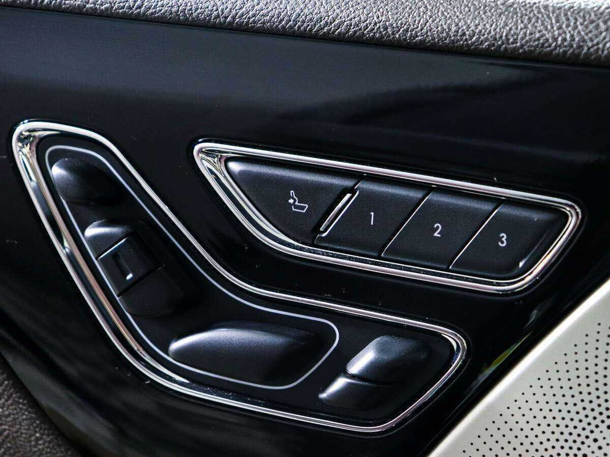 Купить Lincoln Aviator с пробегом. Фото: #25
