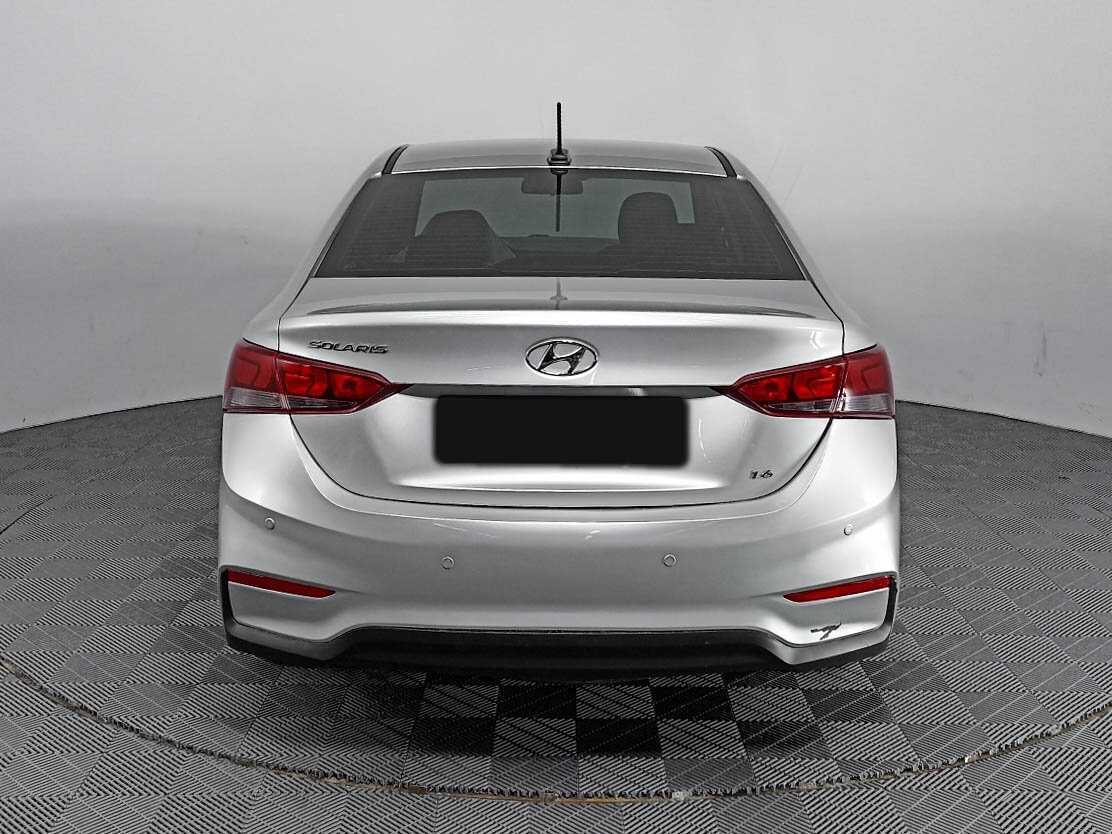 Купить Hyundai Solaris с пробегом. Фото: #4