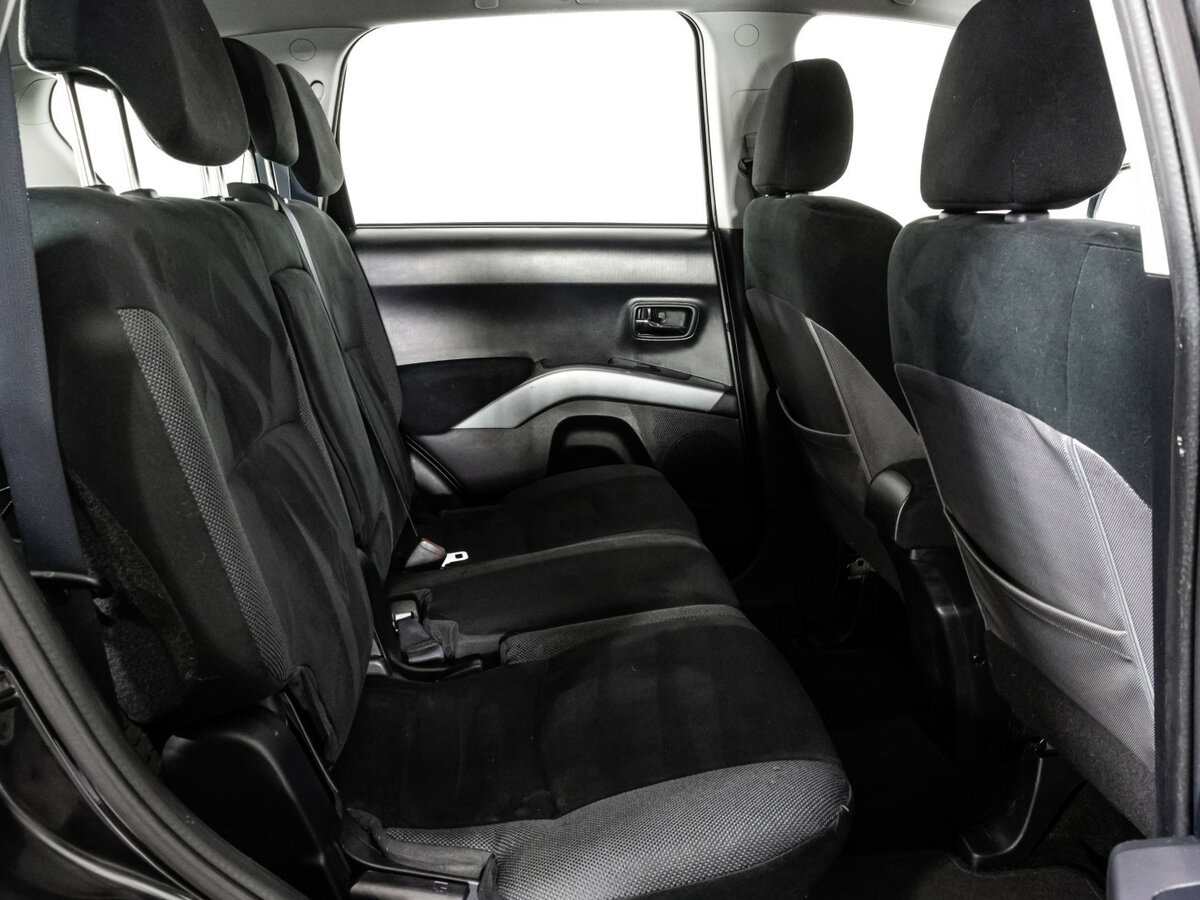 Купить Mitsubishi Outlander с пробегом. Фото: #11