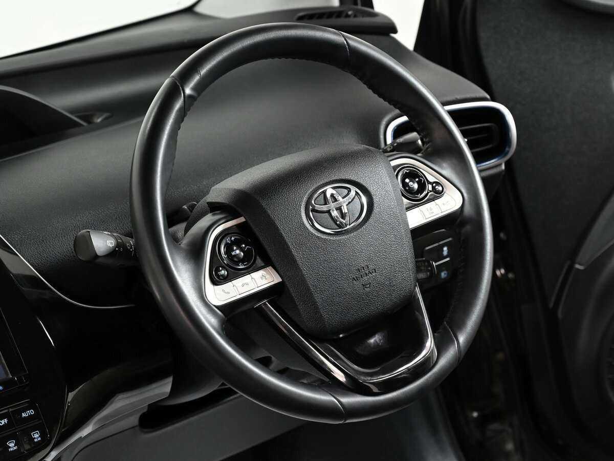 Купить Toyota Prius с пробегом. Фото: #4