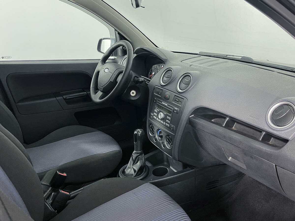Купить Ford Fusion с пробегом. Фото: #6