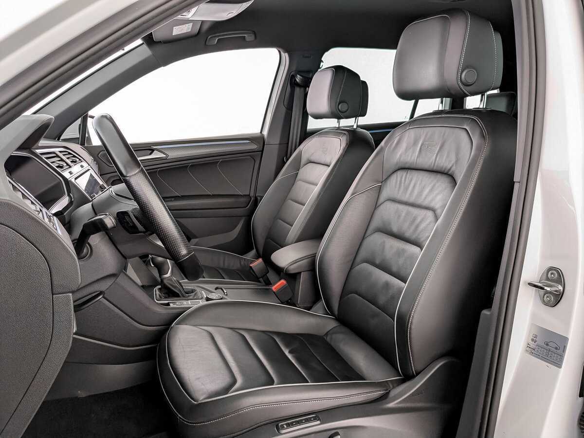 Купить Volkswagen Tiguan с пробегом. Фото: #17