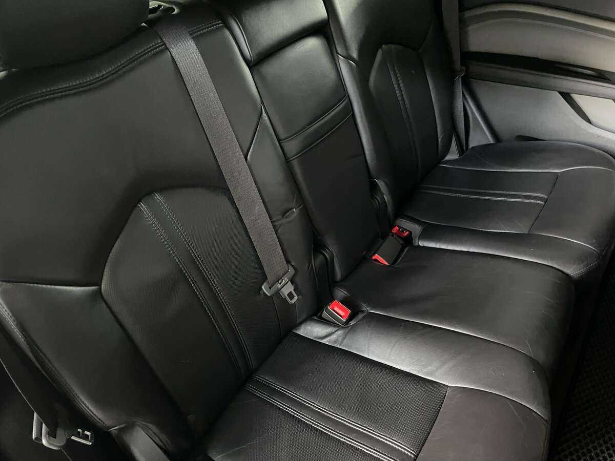 Купить Cadillac SRX с пробегом. Фото: #24