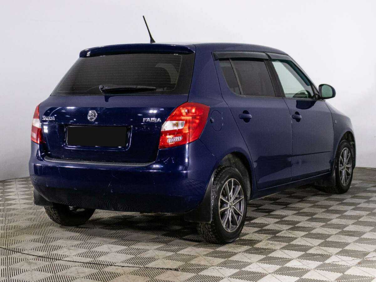 Купить Skoda Fabia с пробегом. Фото: #4