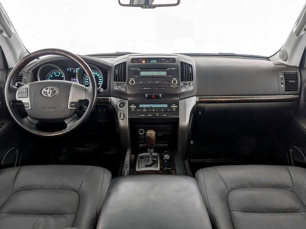 Купить Toyota Land Cruiser с пробегом. Фото: #7