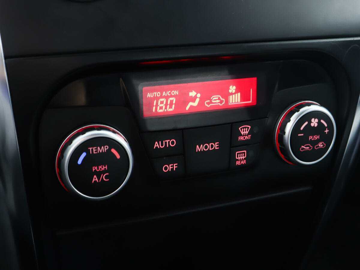 Купить Suzuki SX4 с пробегом. Фото: #17