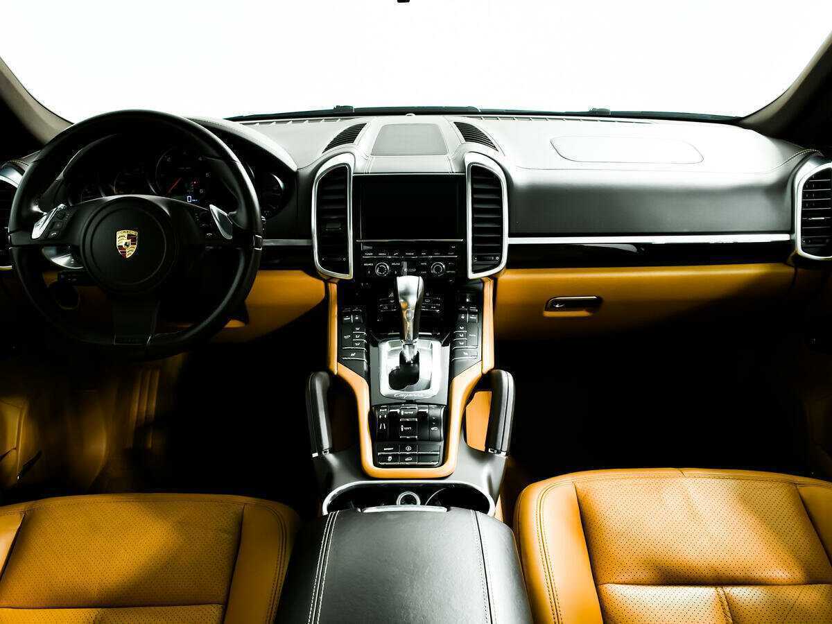 Купить Porsche Cayenne с пробегом. Фото: #10