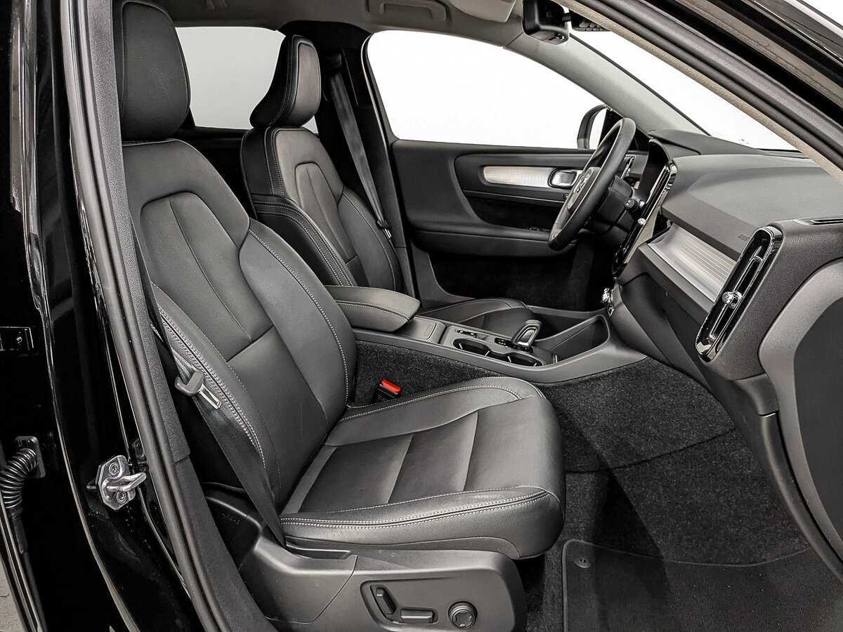 Купить Volvo XC40 с пробегом. Фото: #21