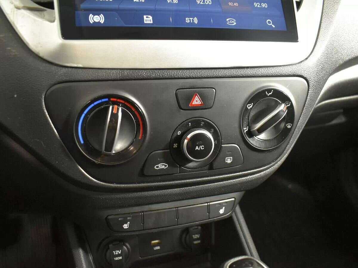 Купить Hyundai Solaris с пробегом. Фото: #13