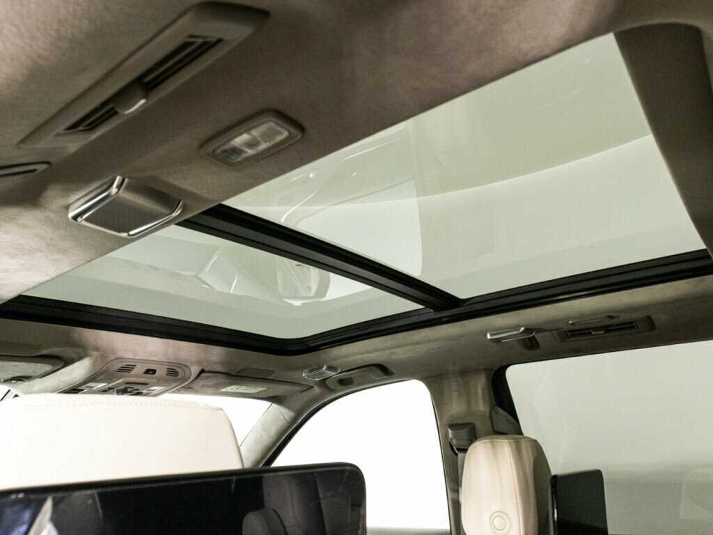 Купить Cadillac Escalade с пробегом. Фото: #28