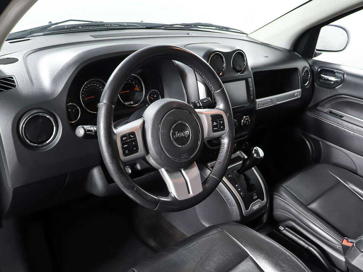 Купить Jeep Compass с пробегом. Фото: #11