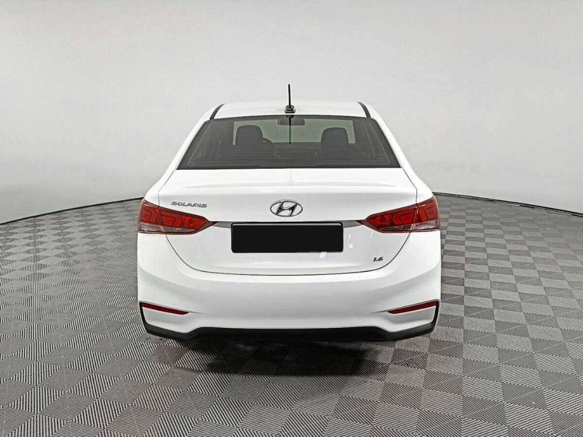 Купить Hyundai Solaris с пробегом. Фото: #5