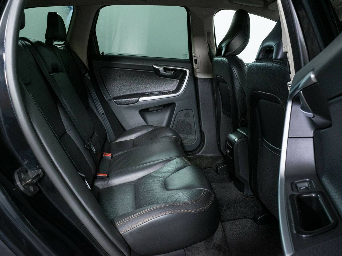 Купить Volvo XC60 с пробегом. Фото: #12