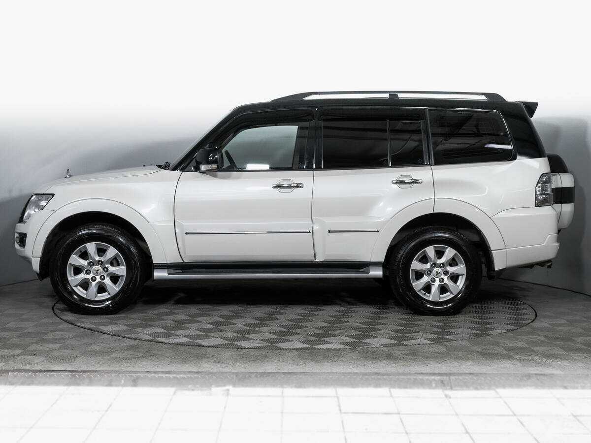 Купить Mitsubishi Pajero с пробегом. Фото: #7