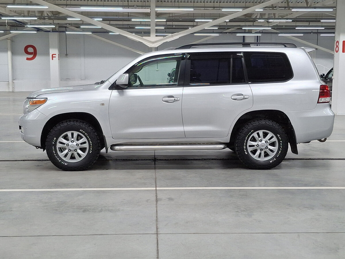 Купить Toyota Land Cruiser с пробегом. Фото: #7