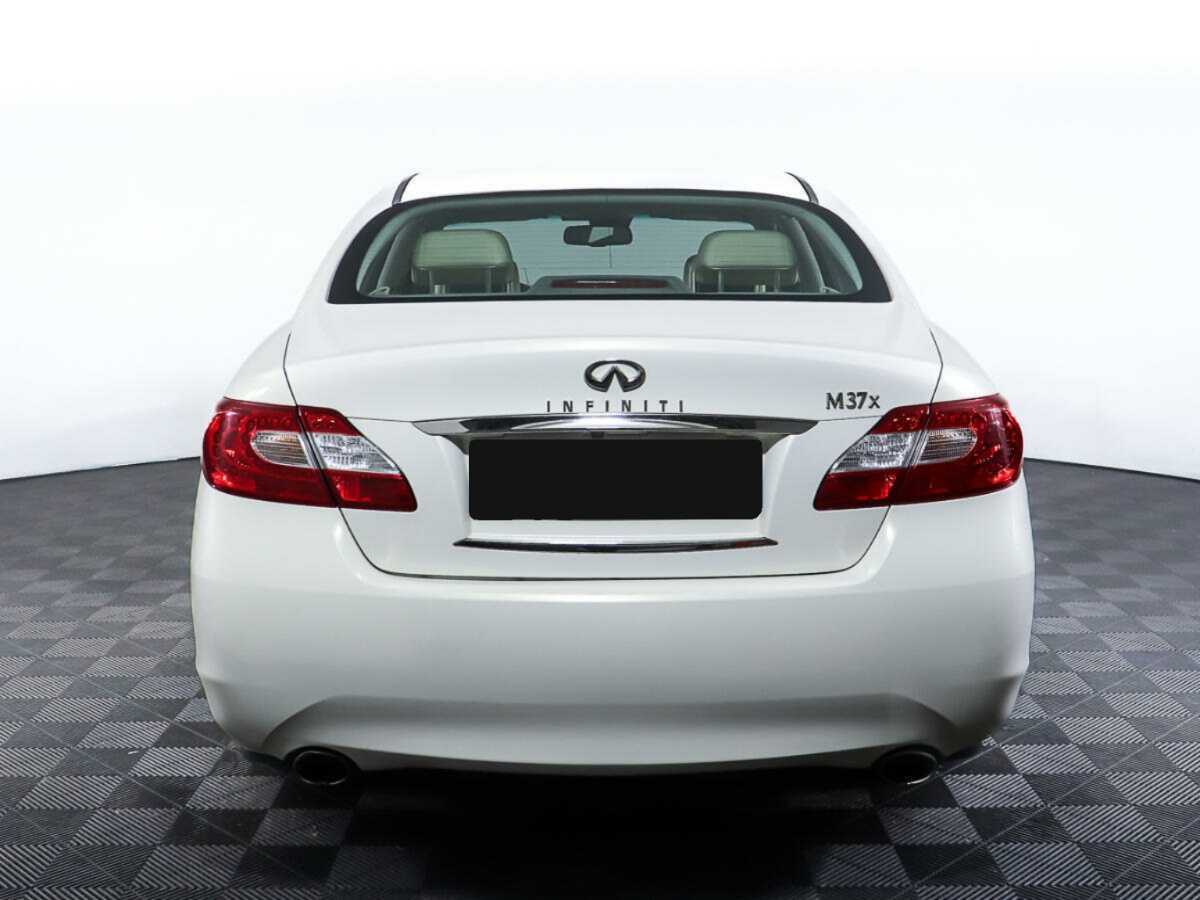 Купить Infiniti M с пробегом. Фото: #5