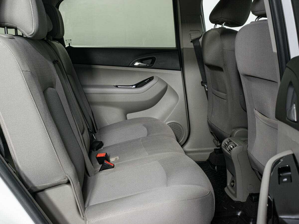 Купить Chevrolet Orlando с пробегом. Фото: #11