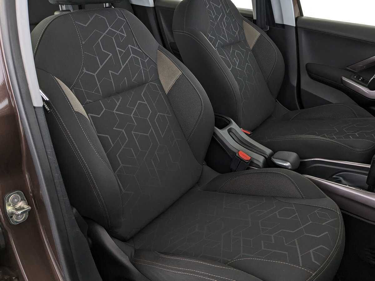 Купить Peugeot 2008 с пробегом. Фото: #23