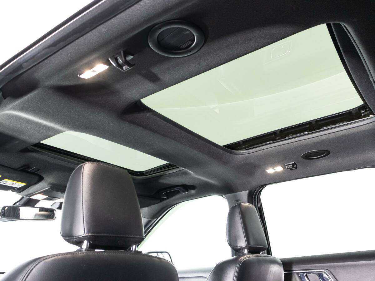 Купить Ford Explorer с пробегом. Фото: #13