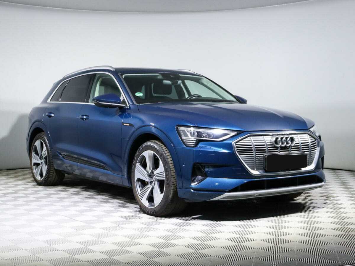 Купить Audi e-tron с пробегом. Фото: #2