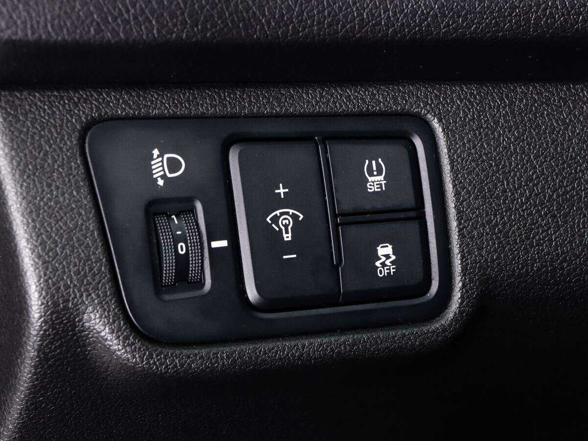 Купить Hyundai Solaris с пробегом. Фото: #18