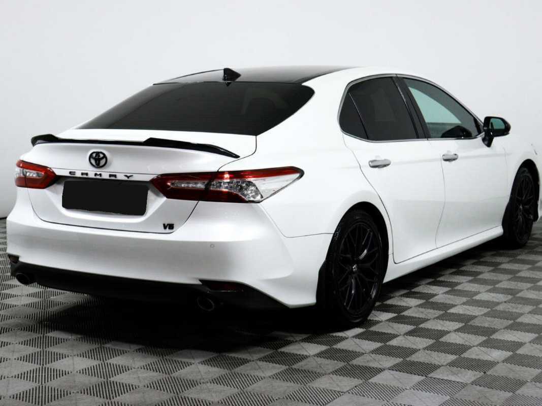 Купить Toyota Camry с пробегом. Фото: #4