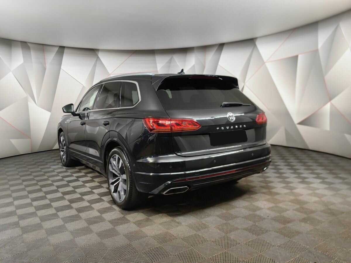 Купить Volkswagen Touareg с пробегом. Фото: #3