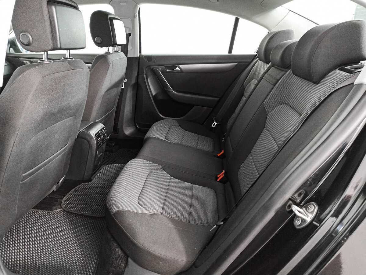 Купить Volkswagen Passat с пробегом. Фото: #9