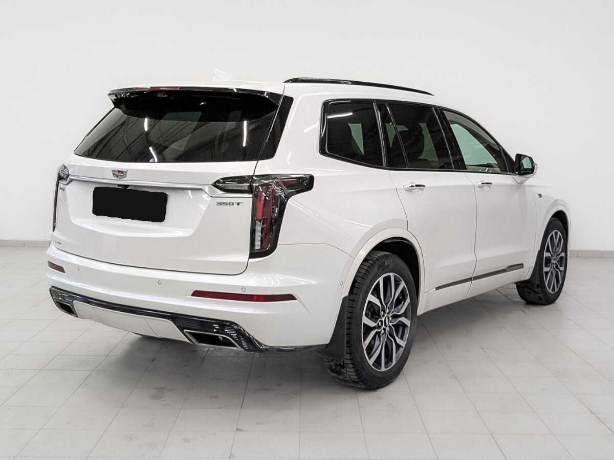 Купить Cadillac XT6 с пробегом. Фото: #4